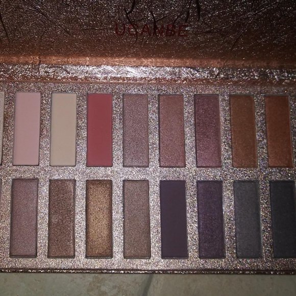 20 Colors Nude Pigmented Shimmer Matte Long Lasting Blendable Eyeshadow Palette - Picture 7 of 9